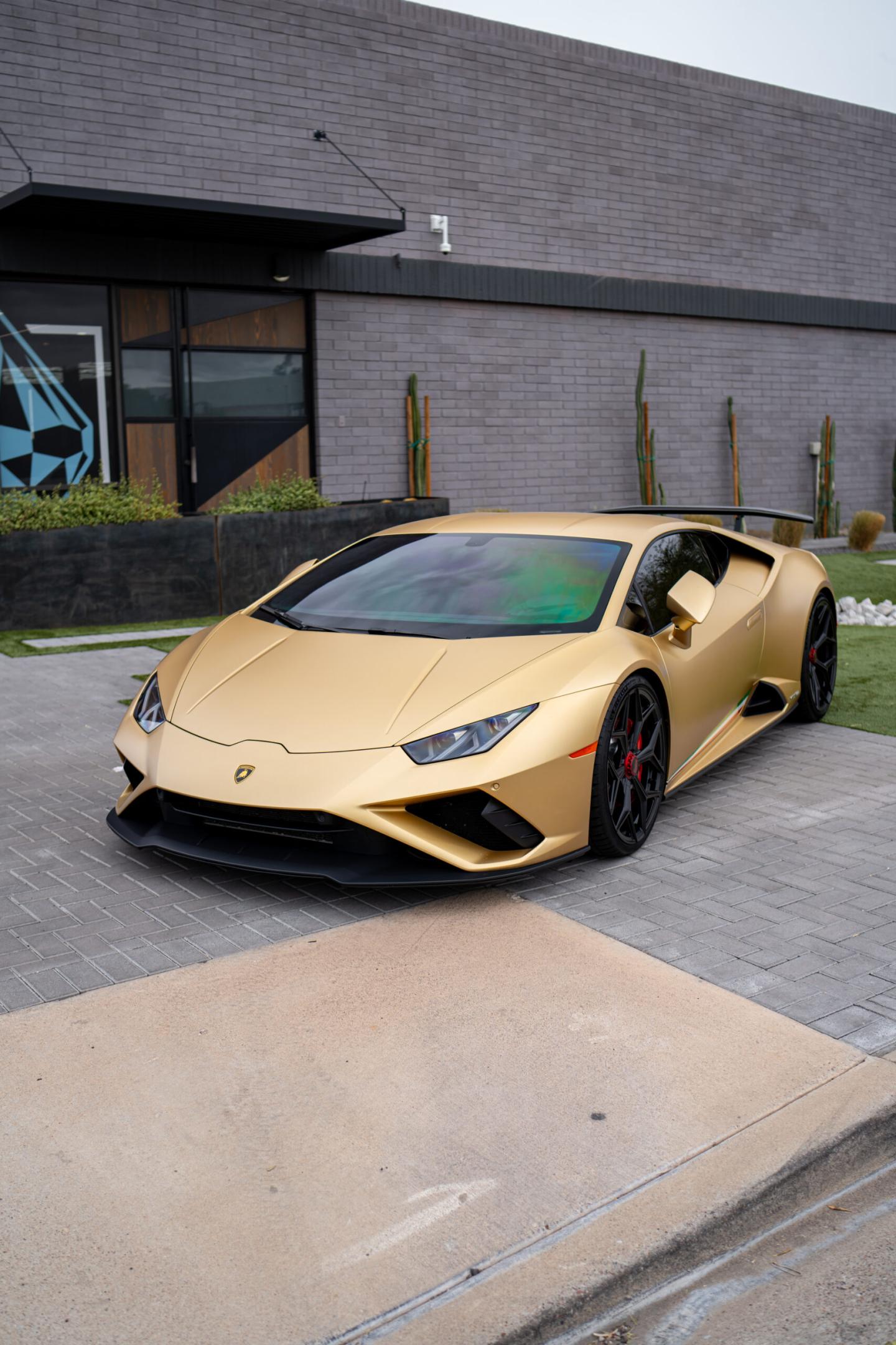 lamborghini-ceramic-tin