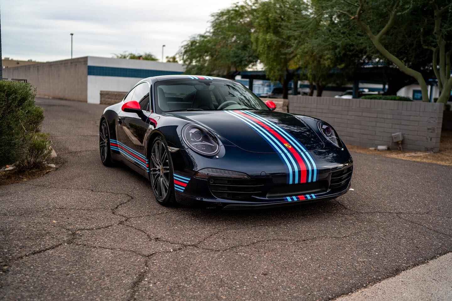 porche-vinyl-stripes